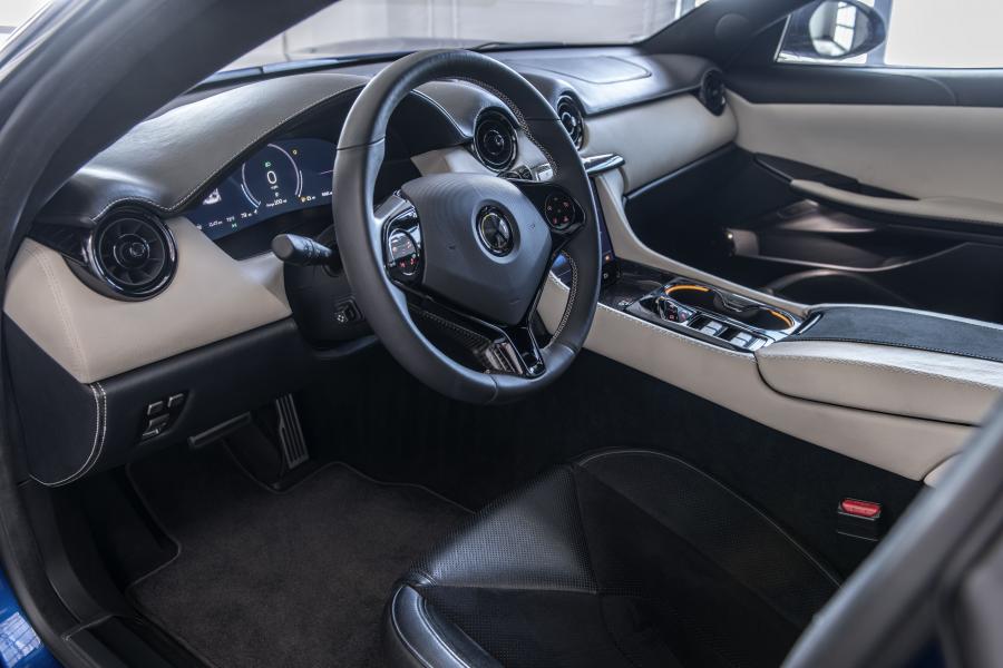 Интерьер Karma Revero GTS 2019 года  (фото 5 из 10)